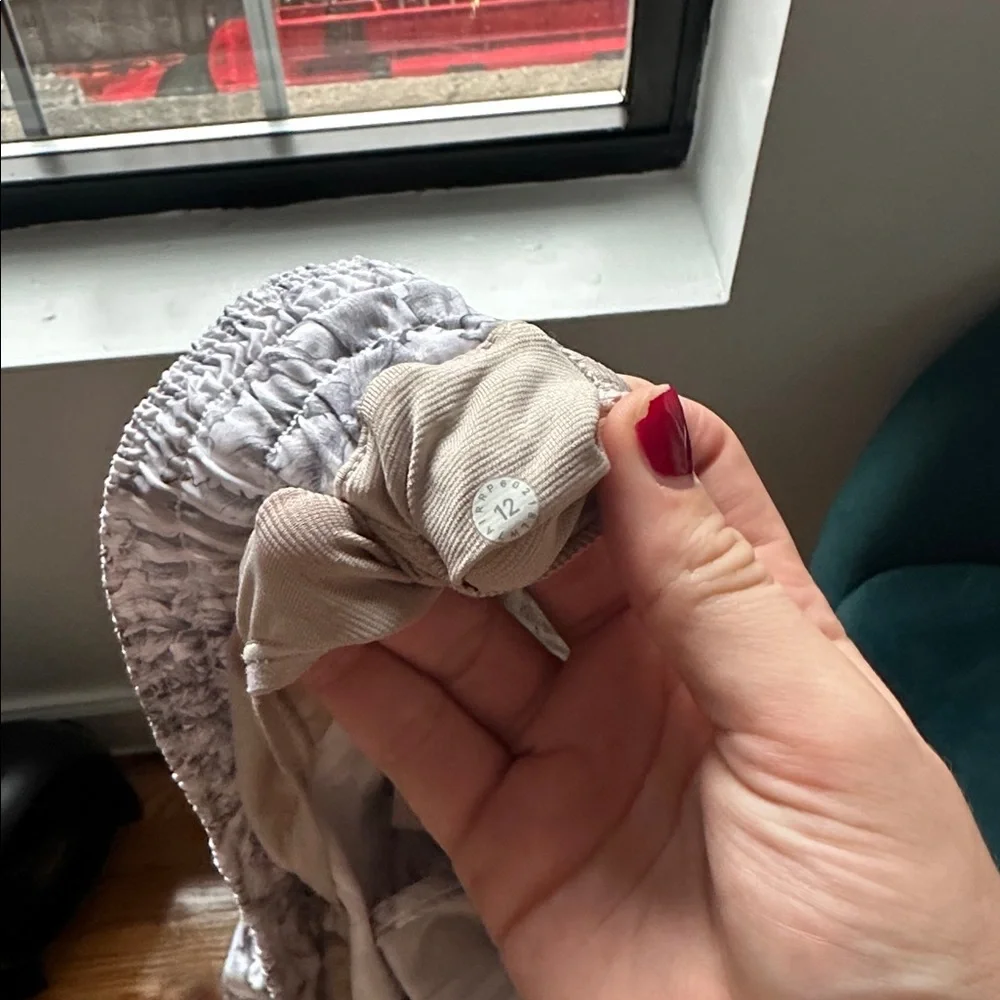 Lululemon Hotty Hot Shorts in the Mini Twine White Multi / White color - Picture 8 of 11